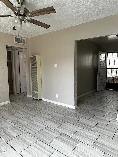1 bed, 700 sqft, $635 — Photo 2