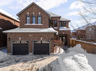 120 Jewel House Ln, Barrie, ON L4N 6E1