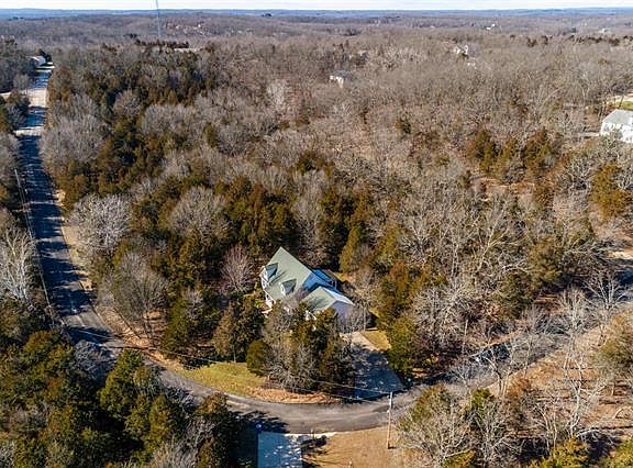 2nd image of 5845 Parkview Dr