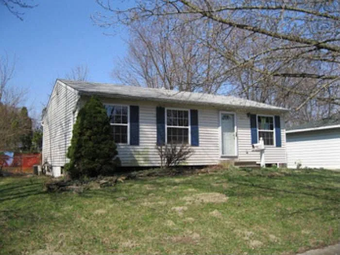 3021 Osgood Rd E photo 1