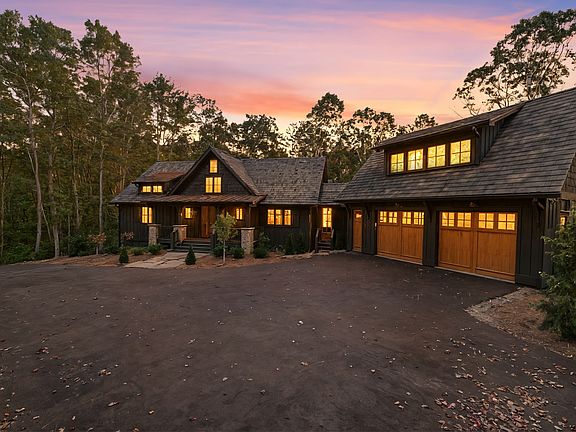 3rd image of 906 New Settlers Way