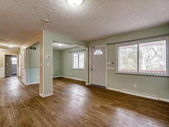 3rd image of 3741 Tonti Dr