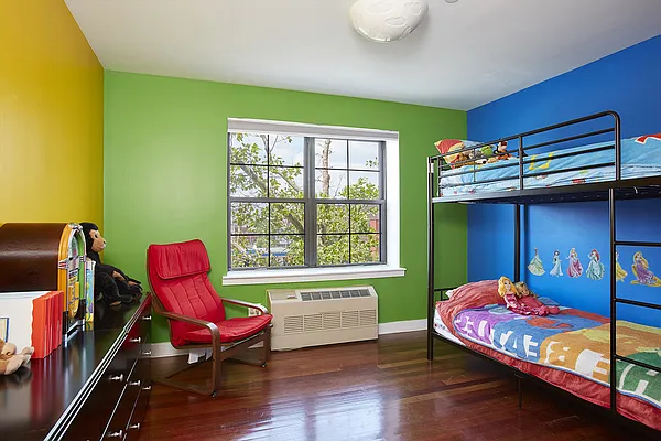 Sold by Stribling | media 15