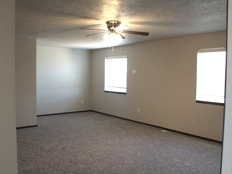 Heritage Townhomes and Apartments — Photo 25