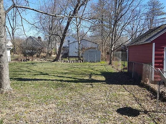 4th image of 1292 Brooke Ave