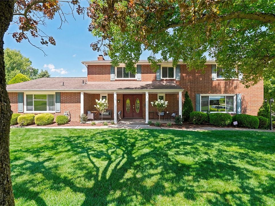 1st image of 216 McCartney Dr