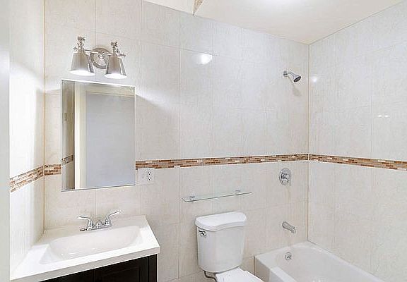 5th image of 1136 Dean St #5