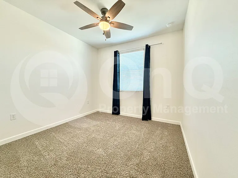 3246 W Sable Ave — Photo 17