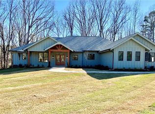 9234 Waldrip Rd, Gainesville, GA 30506