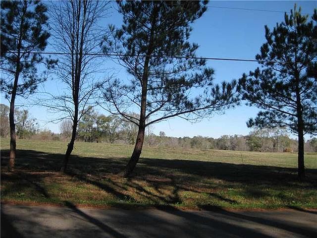 2nd image of Golf Course Rd