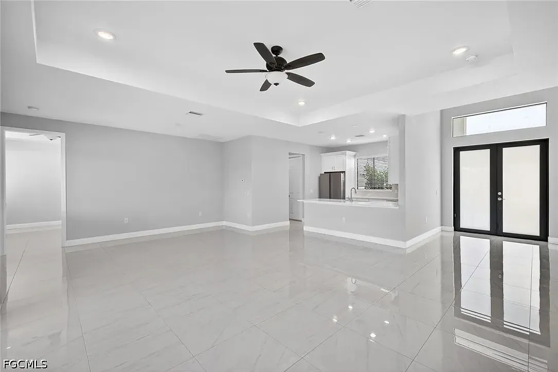 3 bed, 2.0 bath, 1656 sqft, $2,500 — Photo 4