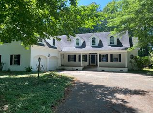 903 Small Dr, Elizabeth City, NC 27909