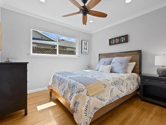 5th image of 362 Penn Way