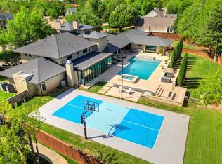 7304 Lancet Ln, Nichols Hills, OK 73120