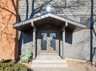 8068 Timber Lake Dr, Eden Prairie, MN 55347