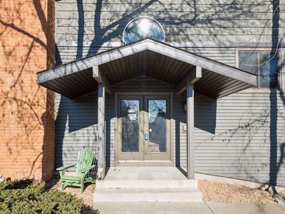 8068 Timber Lake Dr, Eden Prairie, MN, 55347