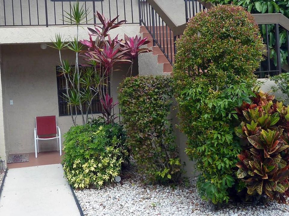 Home For Sale In Boca Lago