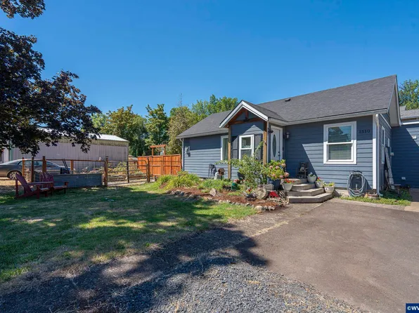 1510 S 10th St, Lebanon, OR 97355