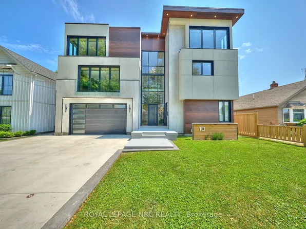 10 Pawling St, Saint Catharines, ON L2N 5M2