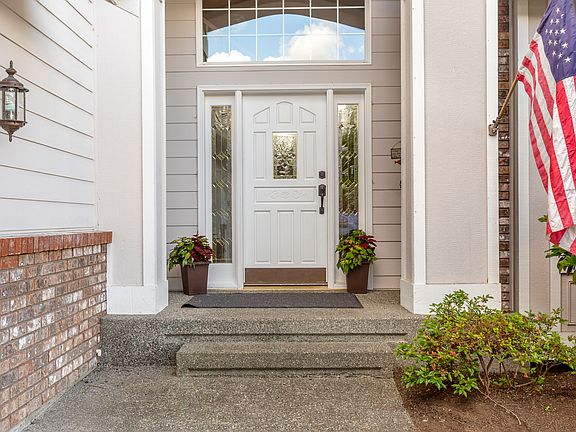 2nd image of 17930 Ambleside Ct