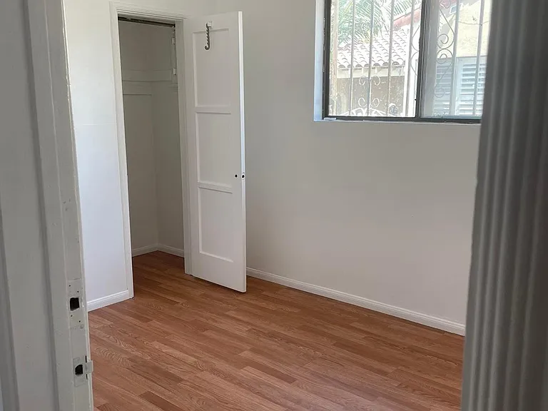 8724 Ruthelen St — Photo 16