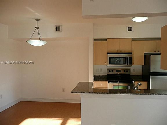 2nd image of 2586 Centergate Dr APT 207