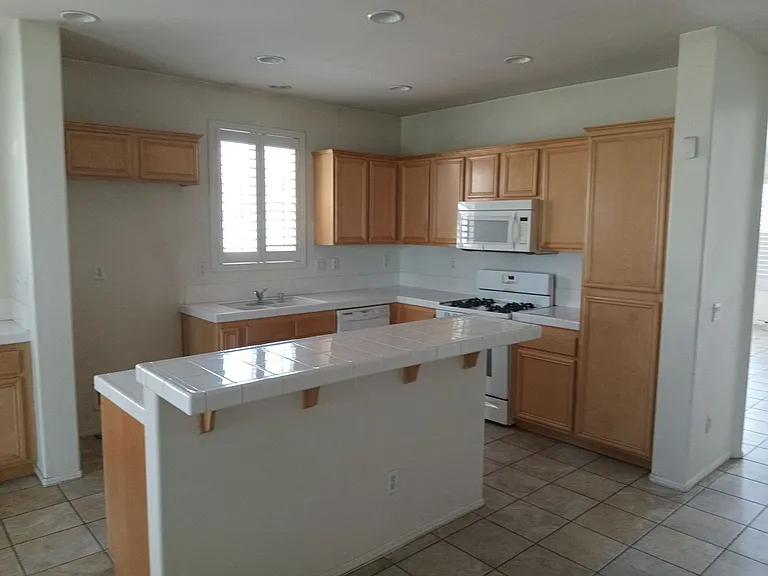 6825 Rio Grande Dr — Photo 7