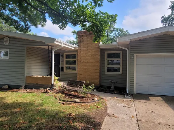 1020 Anderson St, Warrensburg, MO 64093