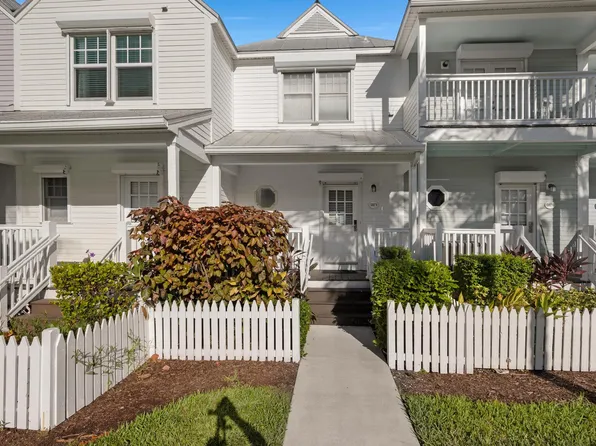 5071 Sunset Village Dr, Duck Key, FL 33050