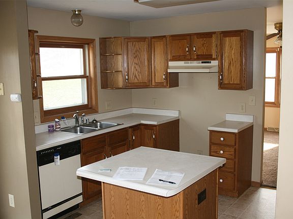 4th image of 213 N Boland Ave