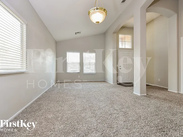 1527 Paradise Reef Ave — Photo 6