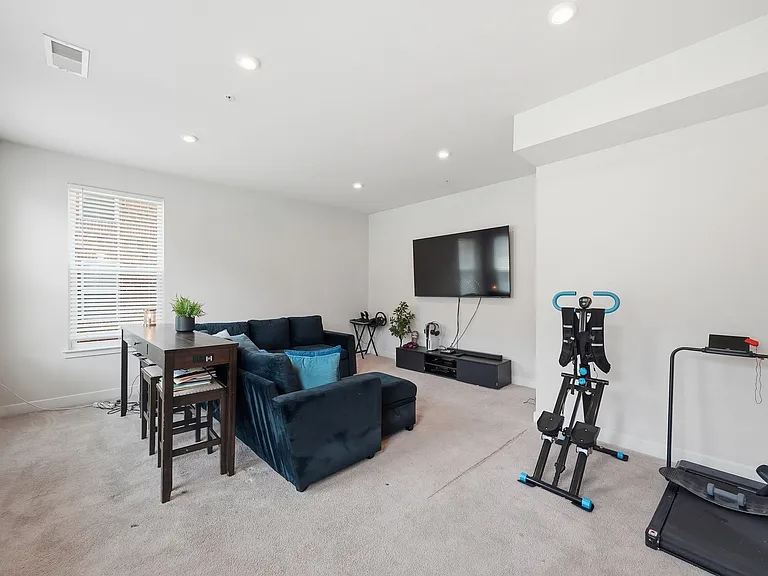 10993 Oswestry St — Photo 3