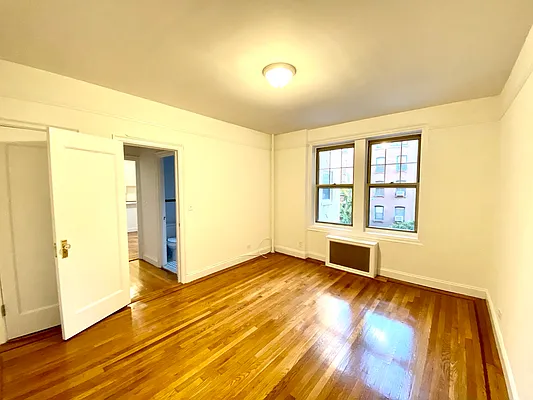 Rented by Douglas Elliman | media 14