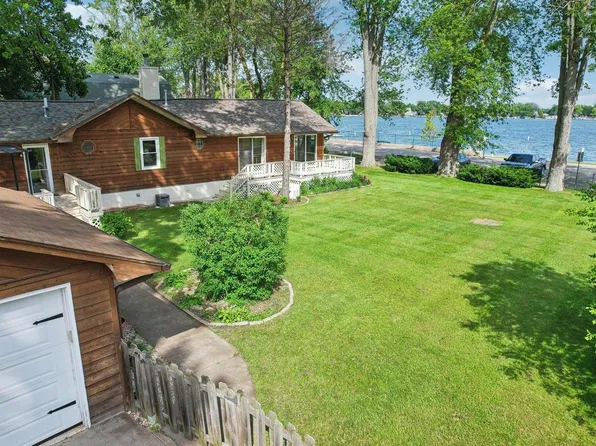 7582 Lilly Lake ROAD, Burlington, WI 53105