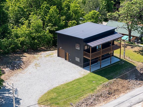 2nd image of 408 Seminole Dr