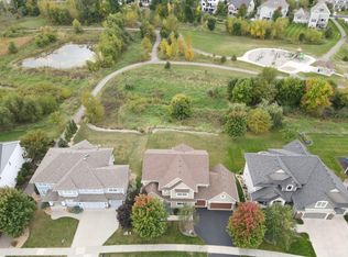 5375 Polaris Ln N, Plymouth, MN 55446