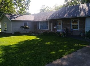 231 N Houston St, Taylorville, IL 62568