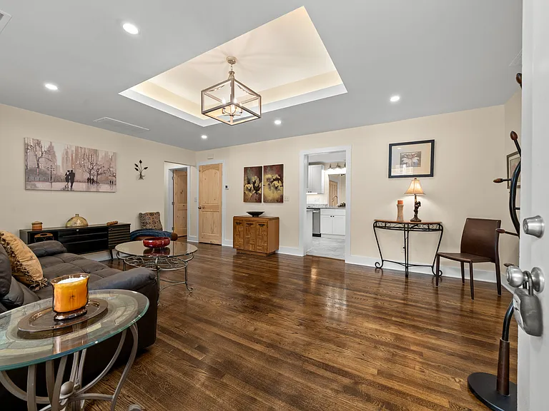 104 Maney Ave — Photo 4