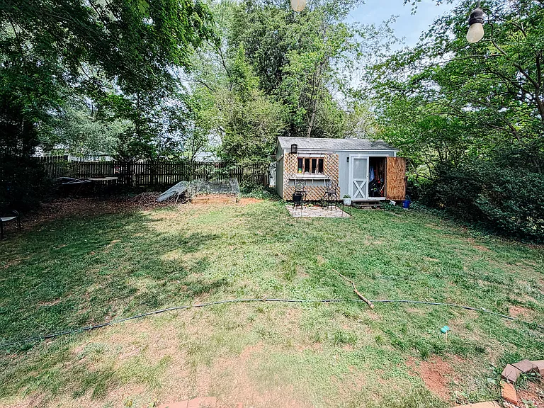 1215 Cherry Ave — Photo 6