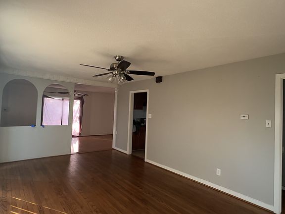 2nd image of 10520 Sandra Lynn Dr