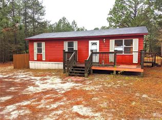 120 Malloy St, Raeford, NC 28376