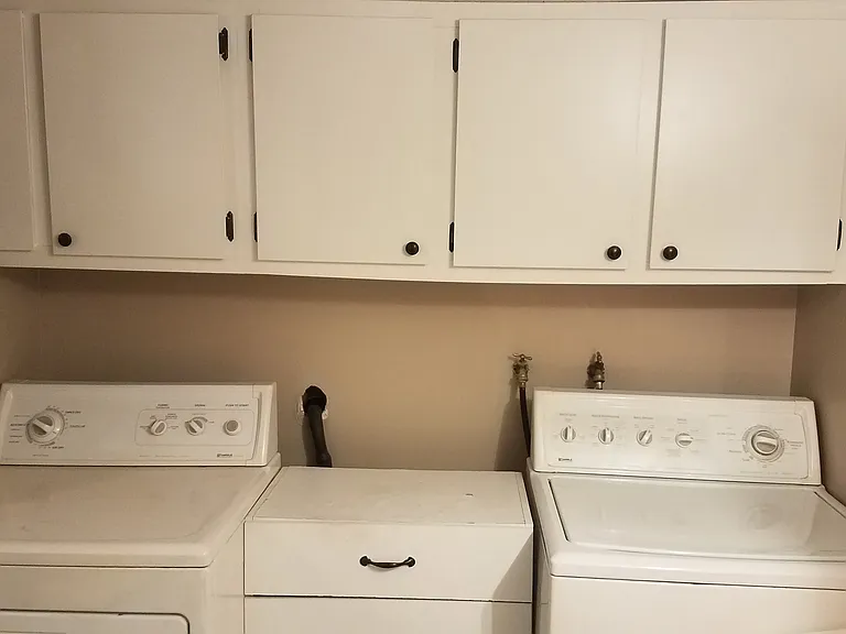 655 E Riviera Cir — Photo 6