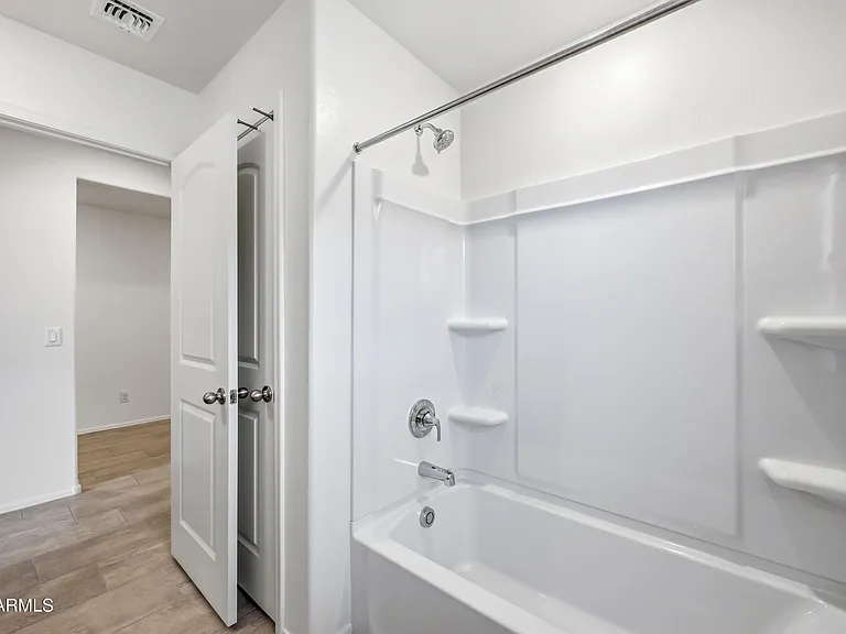 24661 W Jessica Ln — Photo 6