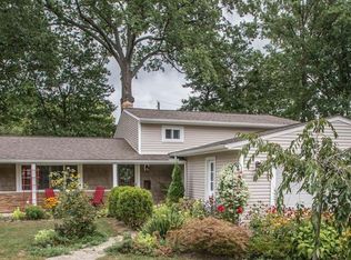 6625 Louann Dr, North Olmsted, OH 44070