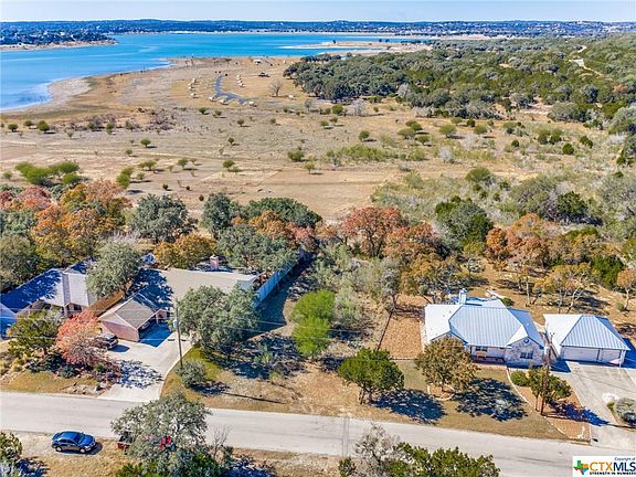 4th image of 572 Lake Island Dr