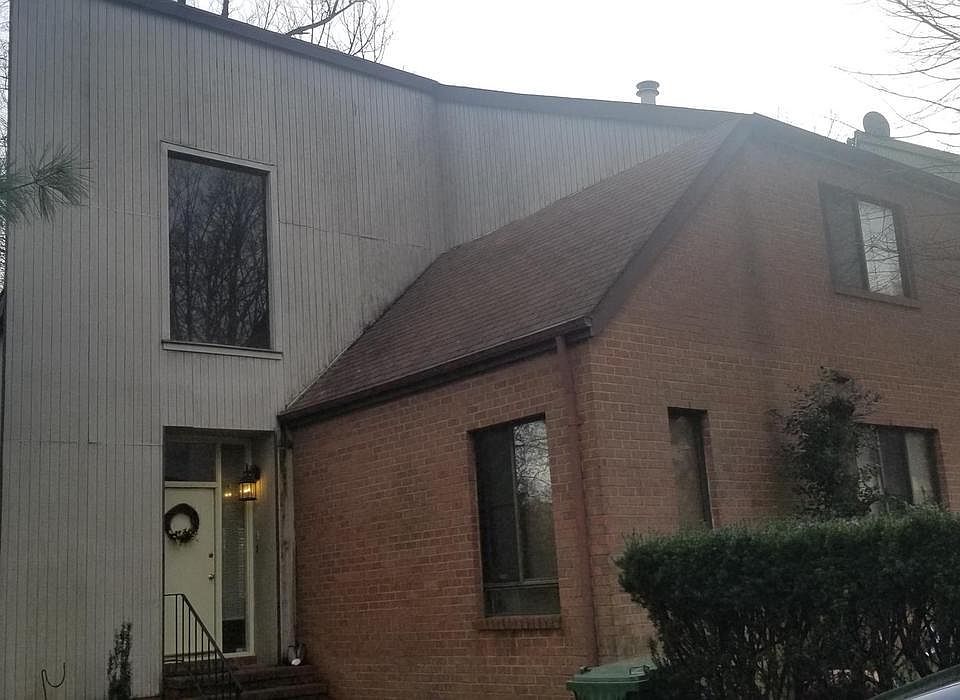 2nd image of 6224 Benhurst Rd