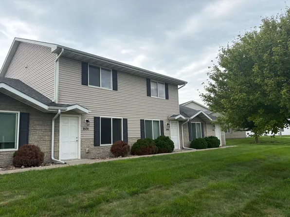 1636 W Broadway St, Polk City, IA 50226