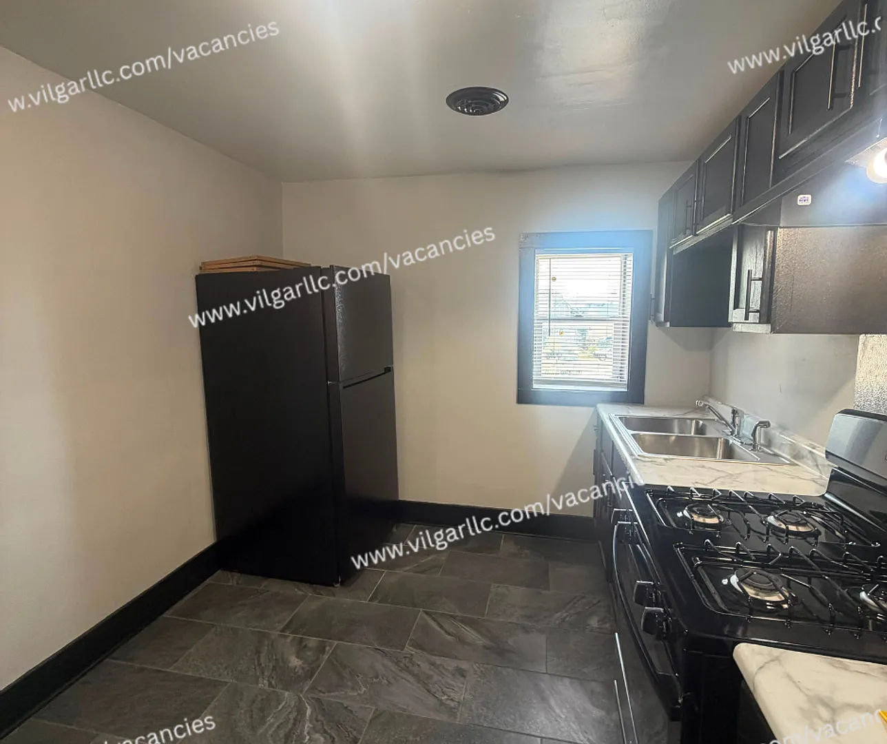 5035 Tod Ave — Photo 2