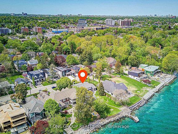 3rd image of 120 Cumberland Dr