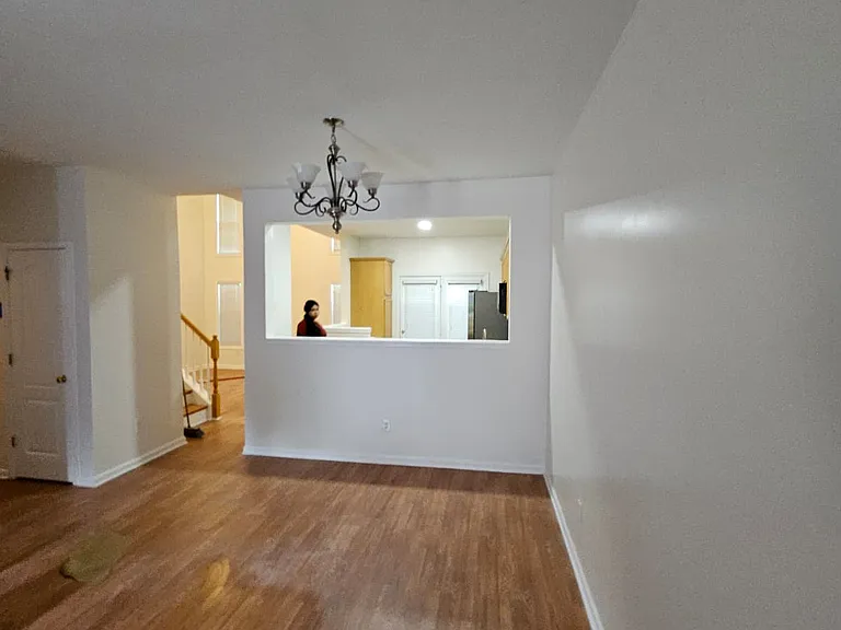 2369 Suwanee Pointe Dr — Photo 13